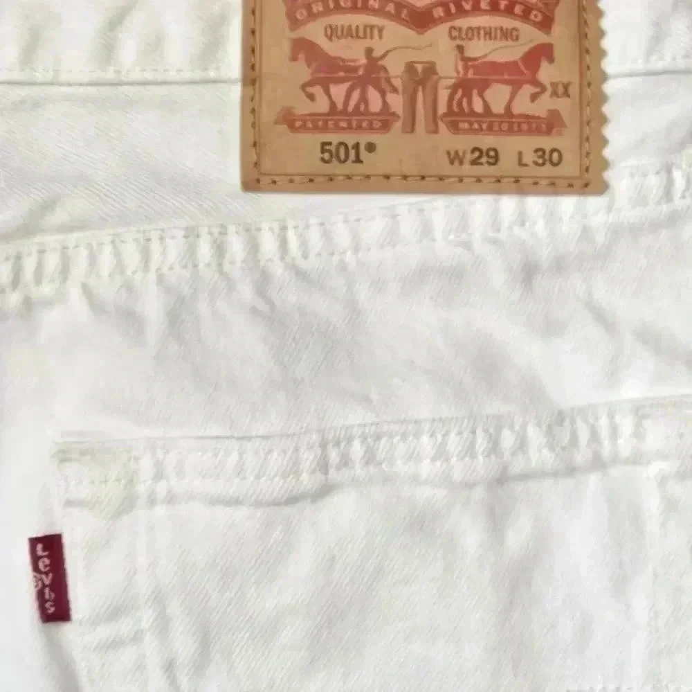 Levi's 501 Button Fly White Size 29×30 EUC